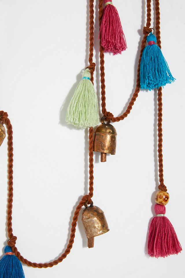 Holi Essence Garland #2