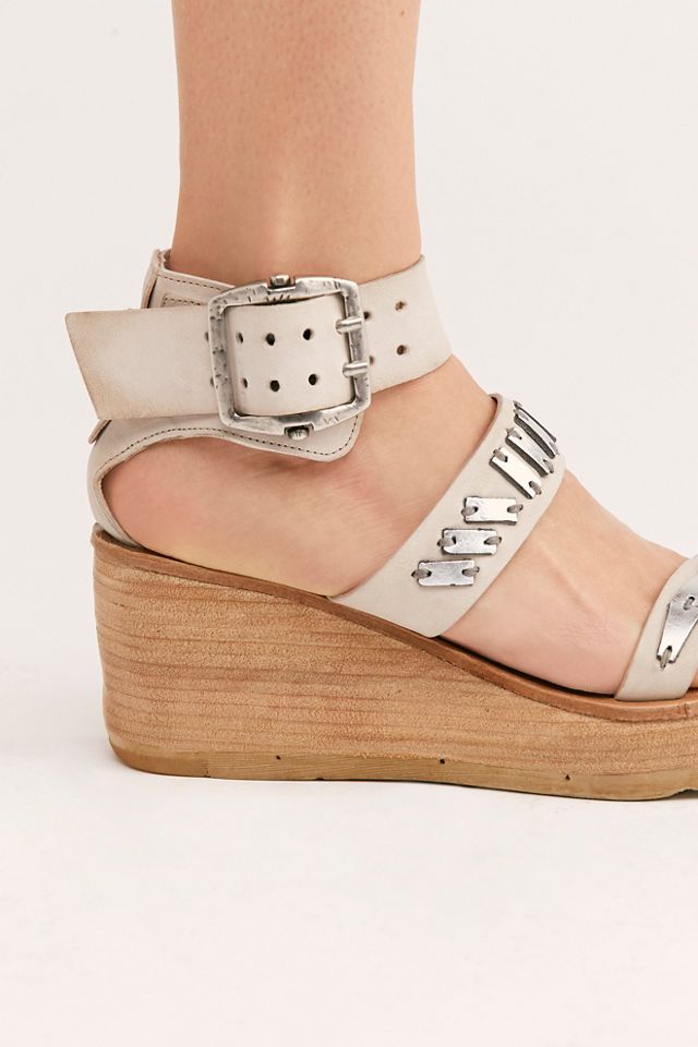 Sabil Wedge #2