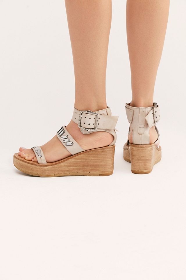 Sabil Wedge #3