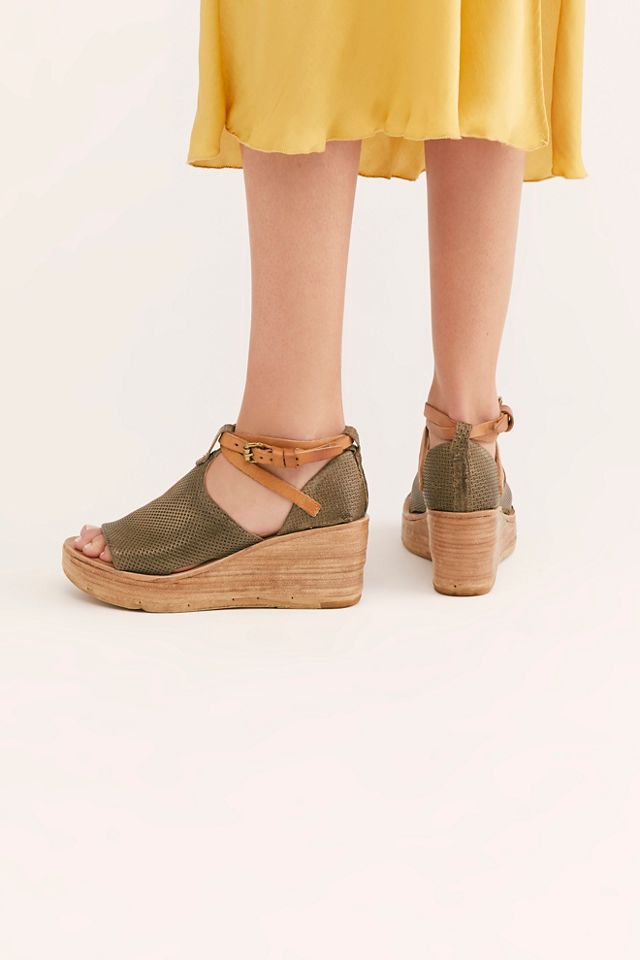 Nina Wedge #3