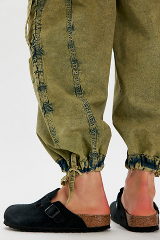 Женские сабо Birkenstock Boston Soft Footbed, цвет: Чёрный замшевый — фото 4