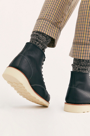 Женские ботинки Red Wing 6" Classic Moccasin Boot, цвет: Чёрный — фото 2