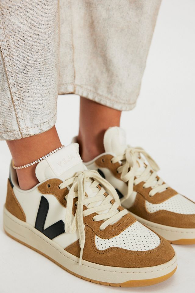 Veja V-10 Trainer #1