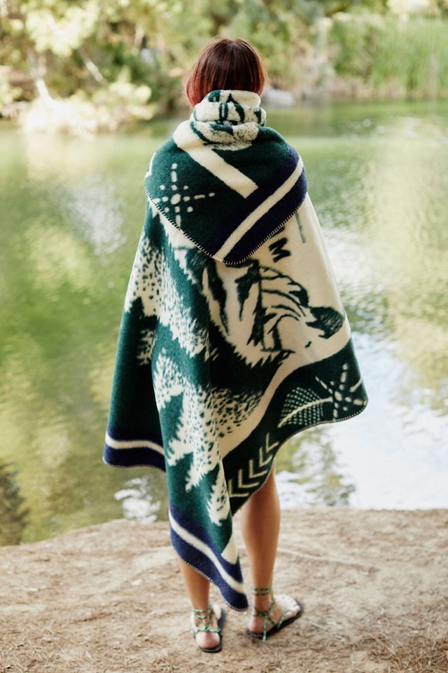 United By Blue Fleece Blanket #1