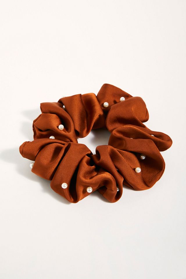 Oversize Pearl Scrunchie #2