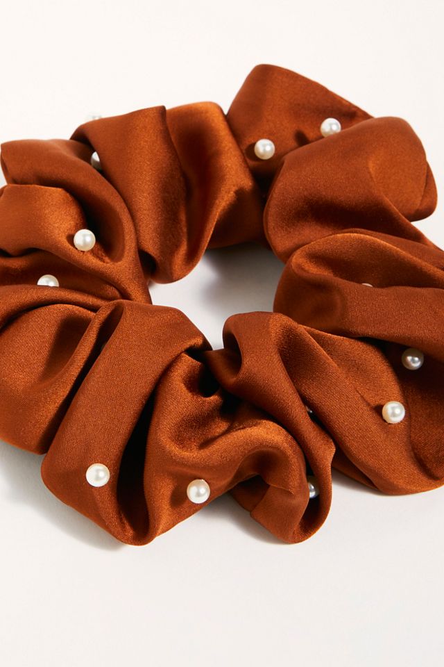 Oversize Pearl Scrunchie #3