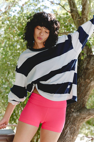 Short de course Good Karma à taille haute 2,75"