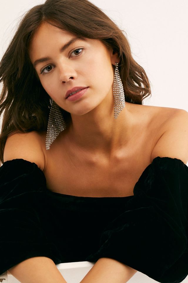 Drape Rhinestone Dangle Earrings