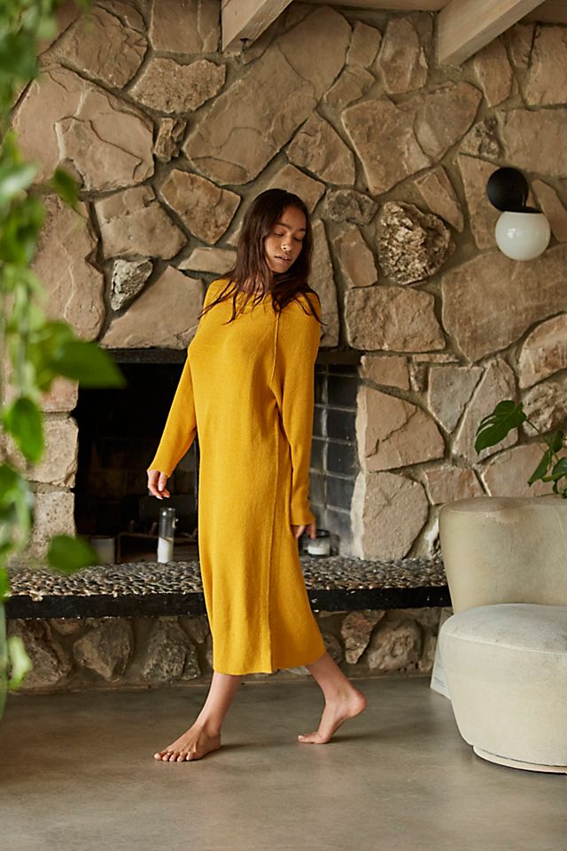 sweater midi dress Bebe Womens Button Front V-Neck Cable knit fabric The Black Wave Scalloped Sweater