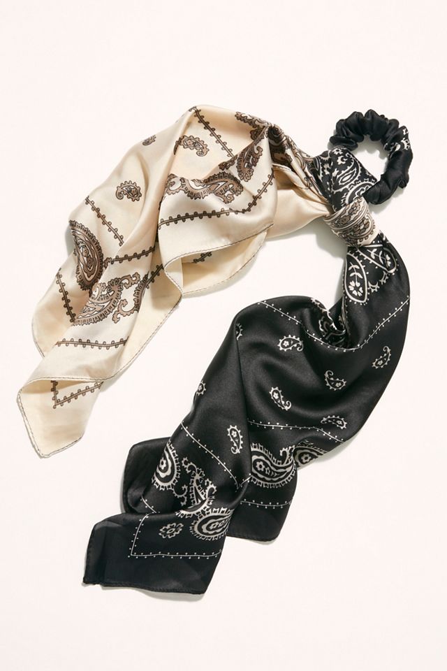 Honey Honey Scarf Pony #1