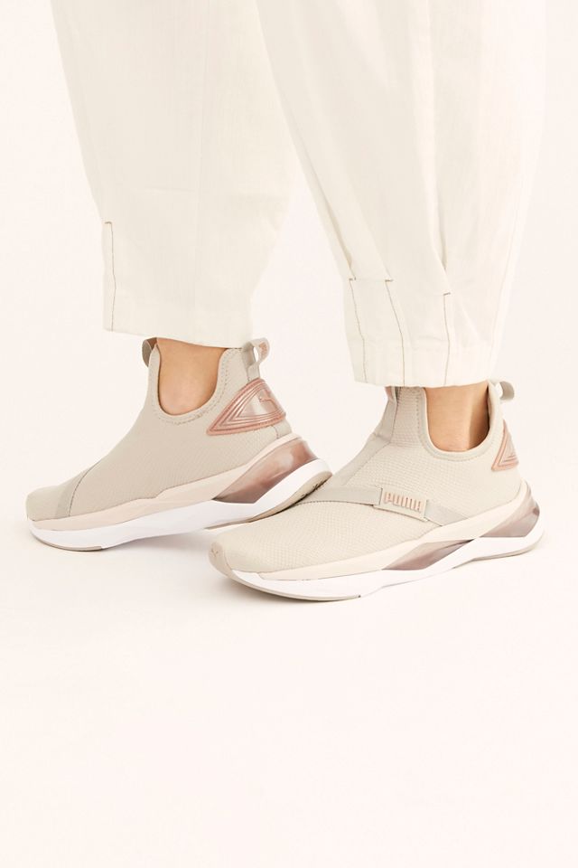 lqdcell shatter mid women's training shoes