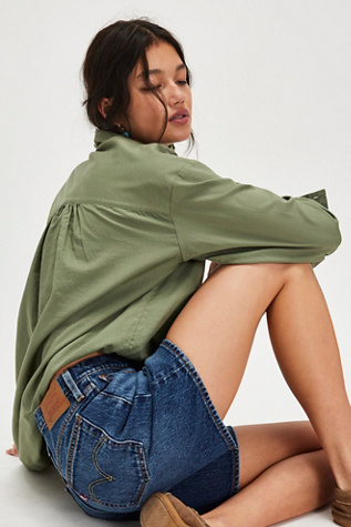 Женские шорты Levi's 501 Mid-Thigh, цвет: Тёмно-синий — фото 3