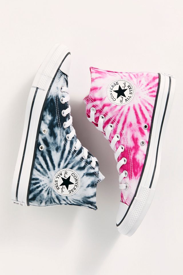 Tie dye deals converse high tops