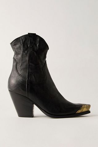 Brayden Western Boots