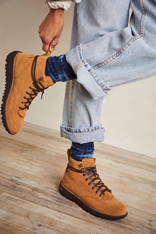 danner logger 917 women
