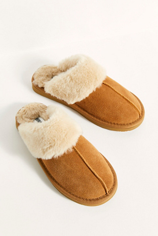 Minnetonka Chesney Slipper