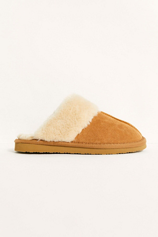 Minnetonka Chesney Slipper