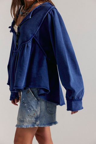 About A Girl Pullover