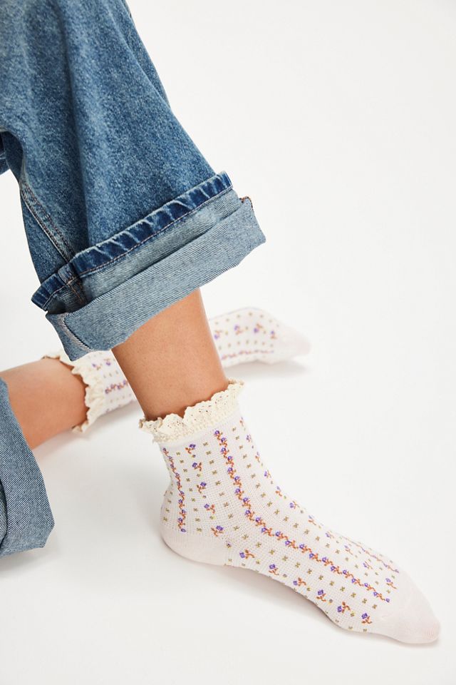 Rosebud Waffle Knit Ankle Socks #1