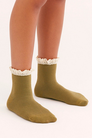 Beloved Waffle Knit Ankle Socks at Free People in Olive