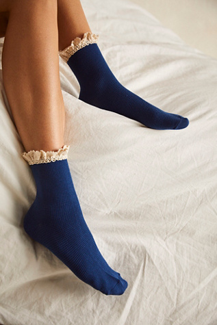 Beloved Waffle Knit Ankle Socks at Free People in Navy