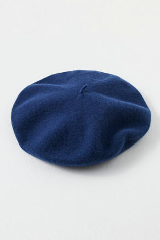 Margot Slouchy Beret at Free People in Navy