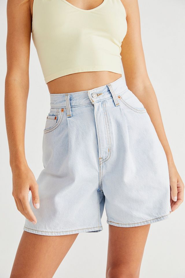 Levi's Pleated Ribcage Shorts | Free People