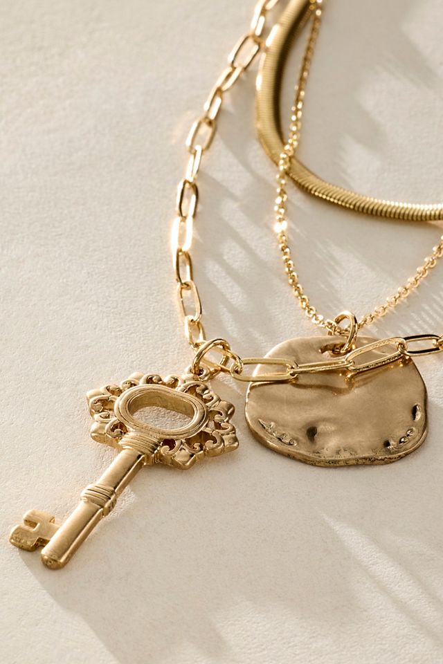 Collier surdimensionné à pièces #1