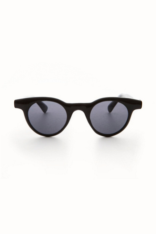 Vintage Sydney Sunglasses Selected by Sunglass Museum at Free People in Black