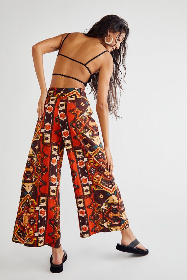 Menocra Cropped Printed Pants