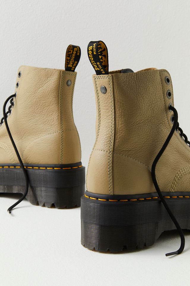 Dr. Martens 1460 Pascal Max Boots