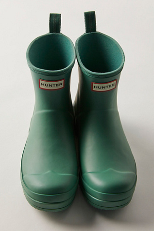 Hunter Play Short Wellies At Free People In Glichen Green, Size: US 9