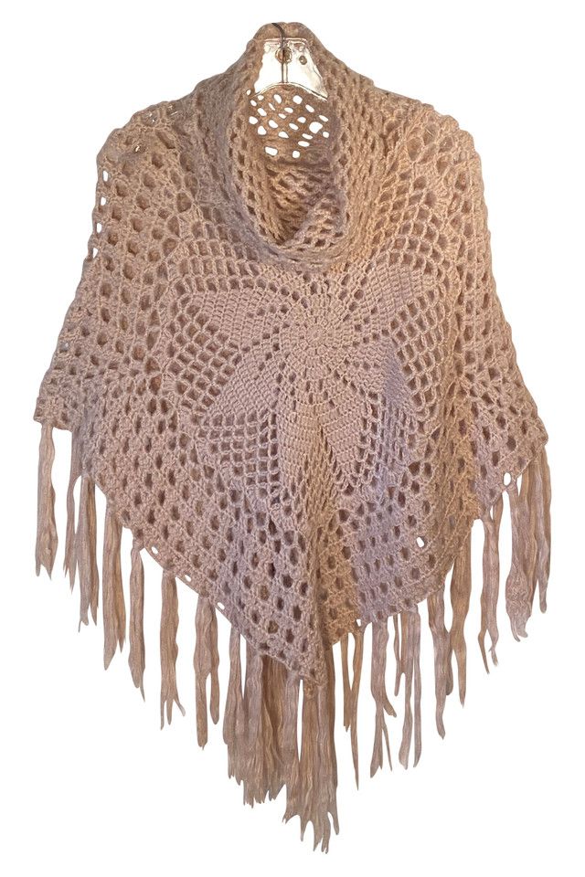 High quality FREE PEOPLE FRINGE CROCHET PONCHO