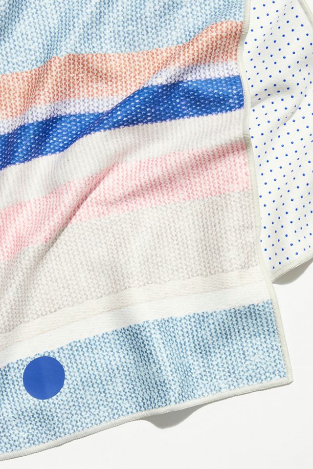 Manduka yogitoes® Towel #1