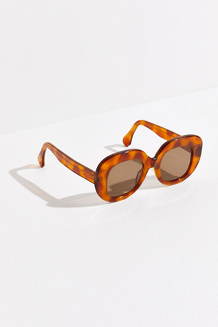 Женские солнцезащитные очки Anna Sui Fellow Earthlings Technicolor Sunglasses, цвет: Янтарный — фото 3