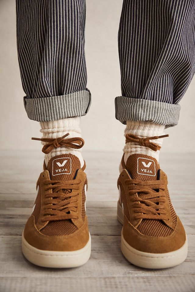 Free People Veja V-10 B-Mesh Sneakers. 3