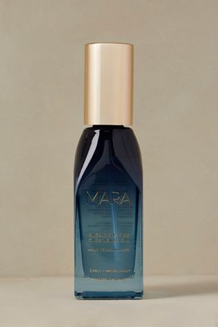 MARA Algae Enzyme Cleansing Oil Makeup Remover with Chia + Moringa