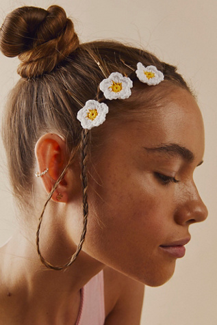 Hair Jewelry Trend: Hair Clips, Rings + More | Free People