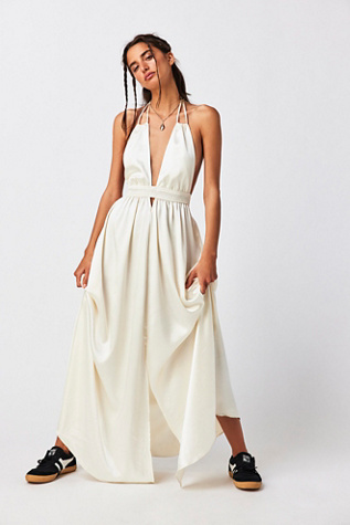 Bow V Neck 3/4-sleeved Maxi Dress