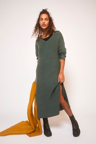 Claudia Sweater Midi product page