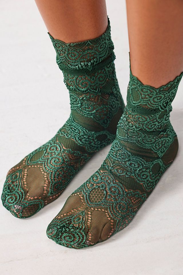 Camila Lace Socks