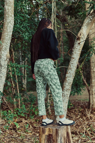 Hot Shot Printed Pants