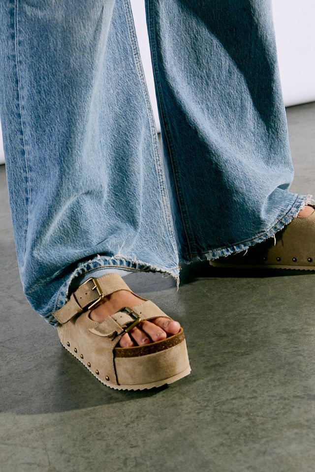 Born breaker platform store sandal