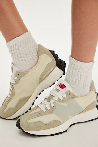327 Sneakers