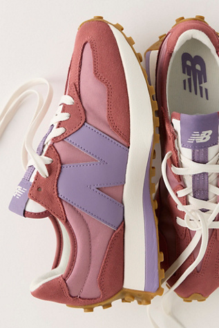 New Balance 327 Sneakers