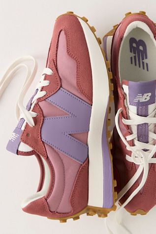 New Balance 327 Sneakers