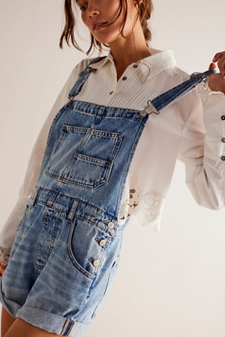 We The Free Ziggy Shortalls at Free People in Light Wash, Size: L