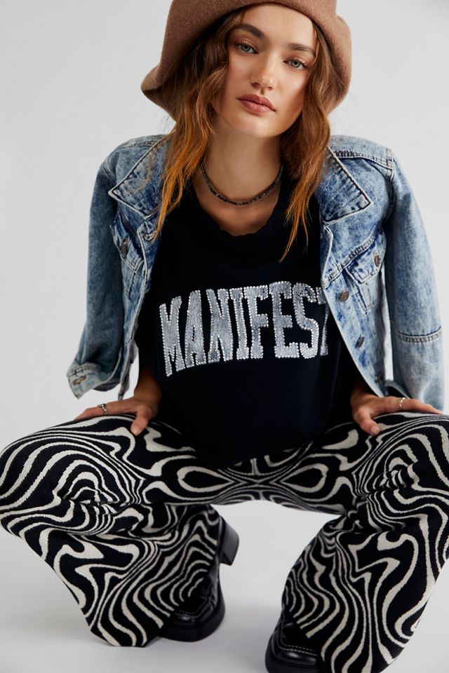 Manifest Tee