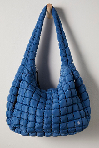 Quilted Carryall Bag par FP Movement en French Blue, pour femme chez Free People