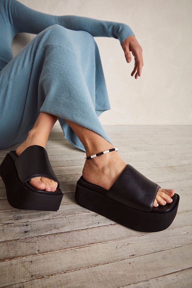 Open toe store platform sandals